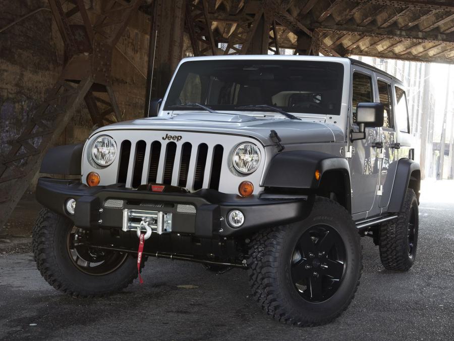 Jeep Wrangler Call of Duty MW3 Special Edition 2011 года  (фото 27 из 33)